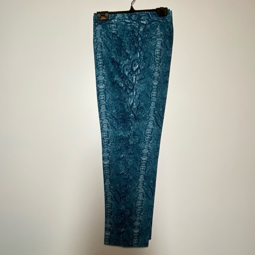 Larry Levine Pants Size 12 NWOT Turquoise /Blue  Snakeskin Print Stretch